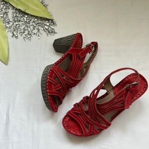 ⭐️JOSEF Seibel Red Strappy Suede Heels with Contrast Stitching⭐️